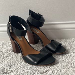 Steve Madden Estoria Sandal Heel | Wood Block Heel Black Leather | Size 7.5